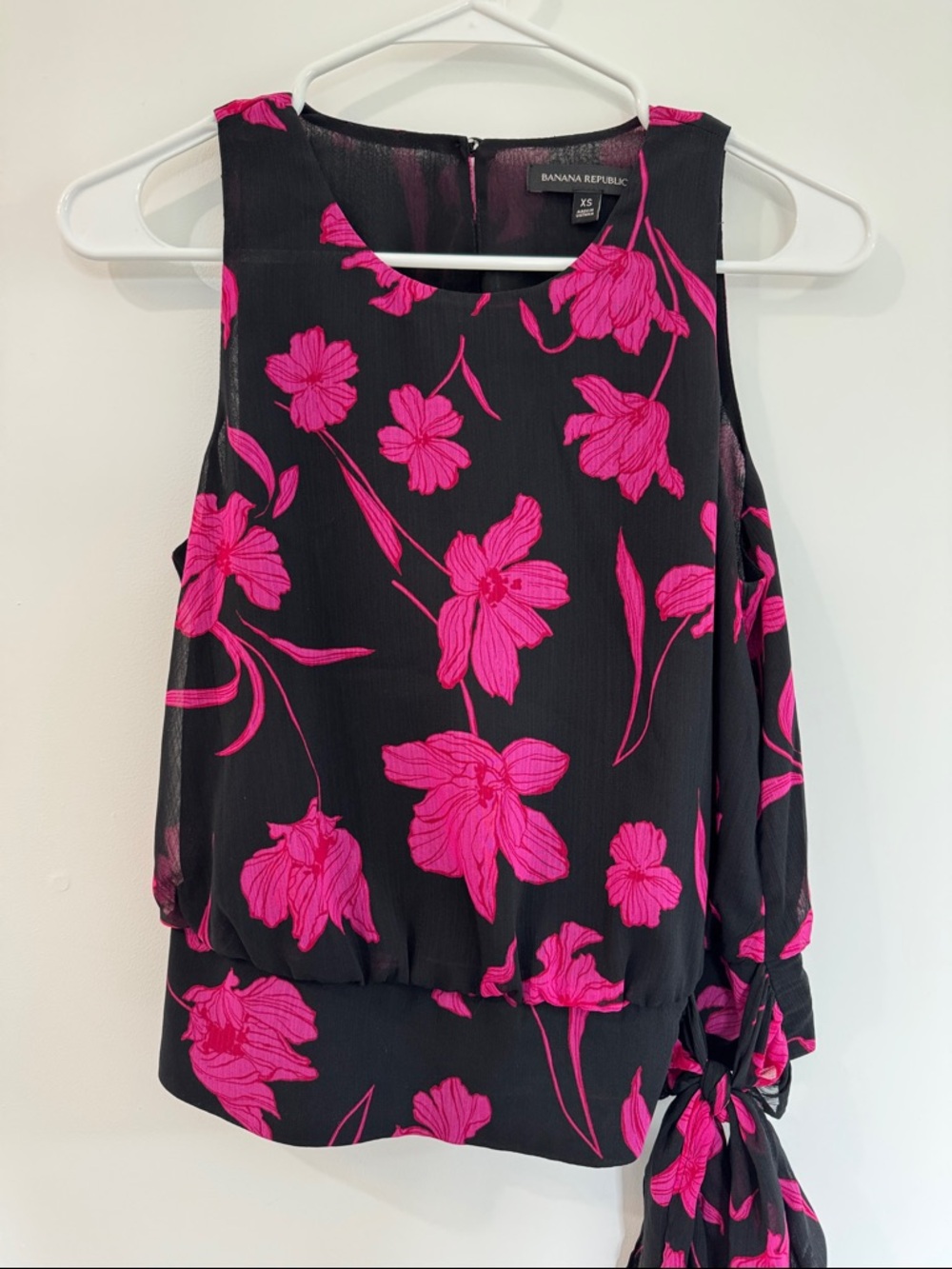Banana Republic Black Top with Bright Pink Floral Tie